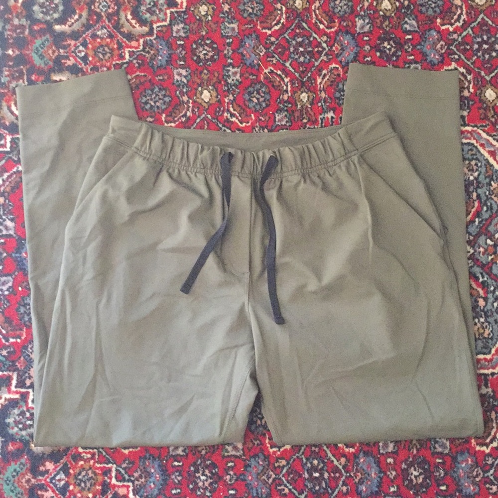NWOT Lululemon Joggers